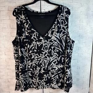 Lane Bryant Sleeves blouse floral black white V-neck sheer overlay plus size